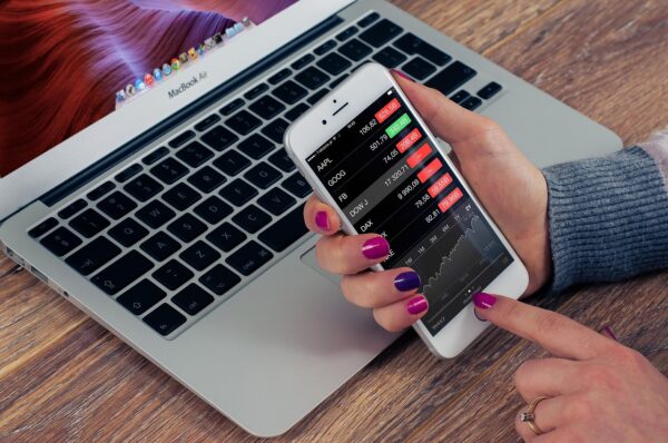 Beyond Data Points: Unlocking Survey Storytelling