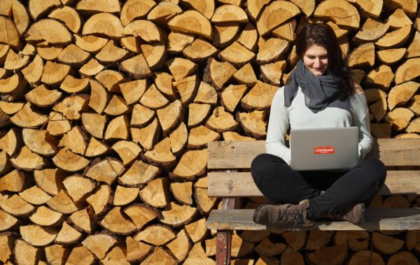 AI Design Freelancing: Democratizing Creativity, Redefining Value