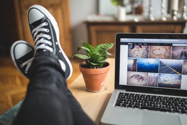 AI Dropshipping: Predictive Analytics, Personalized Profits.