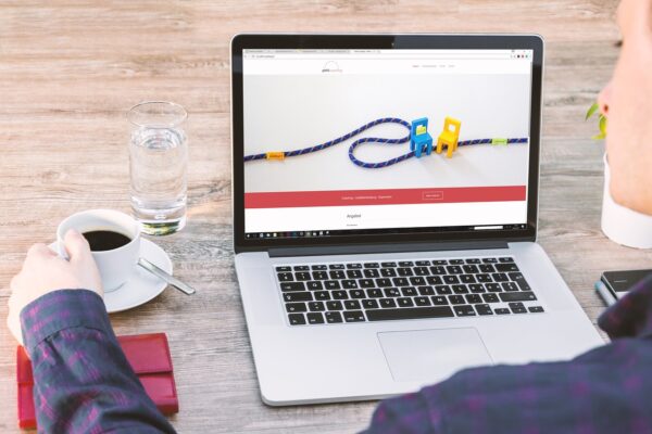 AI Micro-Gigs: Monetize Niche Skills, Maximize Returns