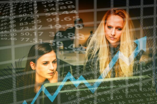 Crafting Conversation: Advanced AI Chatbot Personalization