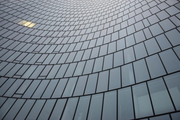 Decoding Contractual Nuance: AIs Precision Frontier