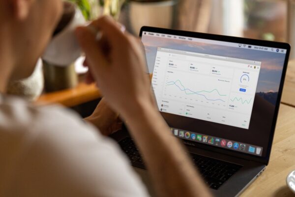 AI Blogging: Monetize Niche Expertise, Automate Growth