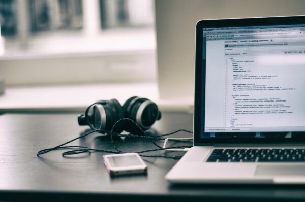 AI Dev Tools: Weaving Code With Intelligent Threads