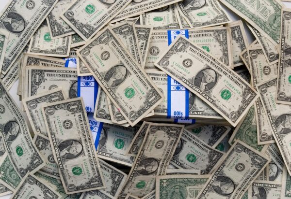 AI Finance: Decoding Alpha Or Just Automated Hype?