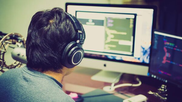 AI Coding Assistants: Beyond Autocomplete To Architecture.